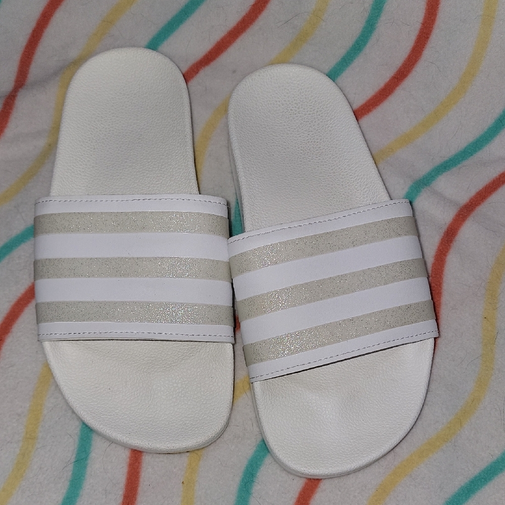 Size 7 Adidas White and Silver Slides